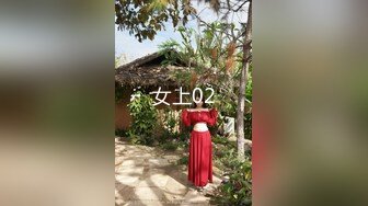 无毛白虎长相甜美红唇美乳妹子独自在家自慰诱惑，性感丁字裤大屁股，翘起肥臀掰穴近距离特写扣逼，快速扣弄高潮出水