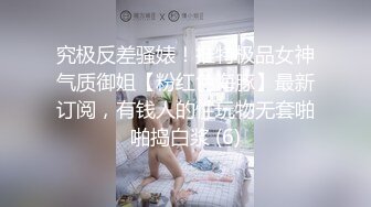 全景偷拍绿衣美少妇拉屎