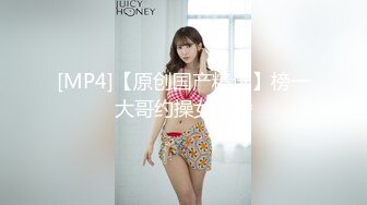 神似关晓彤美女和男友居家做爱