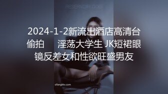 同学聚会上几年不见的女同学都开放多了,只要男同学发个100块红包就脱一件衣服