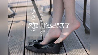 【新片速遞】&nbsp;&nbsp;✿摄像头破解✿ 居家寂寞美少妇看A片空虚自慰 衣柜里掏出私藏18cm阳具 大开美腿享受阳具抽插高潮 女人也瘾[1.45G/MP4/52:43]