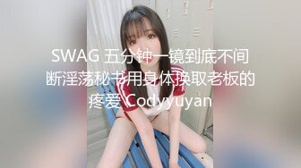 窗外偷拍隔壁刚搬来的大奶妹一边看湖南卫视的《偶像来了》一边洗澡,笑的两个大奶子花枝乱颤