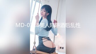 【快递小妹】菜鸟驿站露出，取快递人来人往，大尺度，业主就在背后都敢露，超刺激 (2)