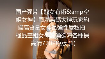 在家操少妇 这么粉嫩的穴 这么浪的白屁屁 不来个亲密接触亏了 戴什么套 偷偷摘了 最后来个体外