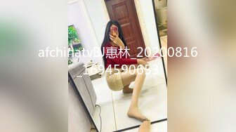 2024-7-24【强者探花】新晋老哥，熟女技师，上来直接掏JJ，狂撸打飞机，射完再按摩