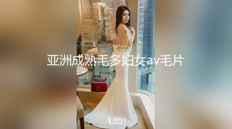 [MP4/ 1.16G] 眼镜小美女露脸群P好几哥大哥，身材不错让三个大哥对着小嘴奶子和逼逼撸鸡巴